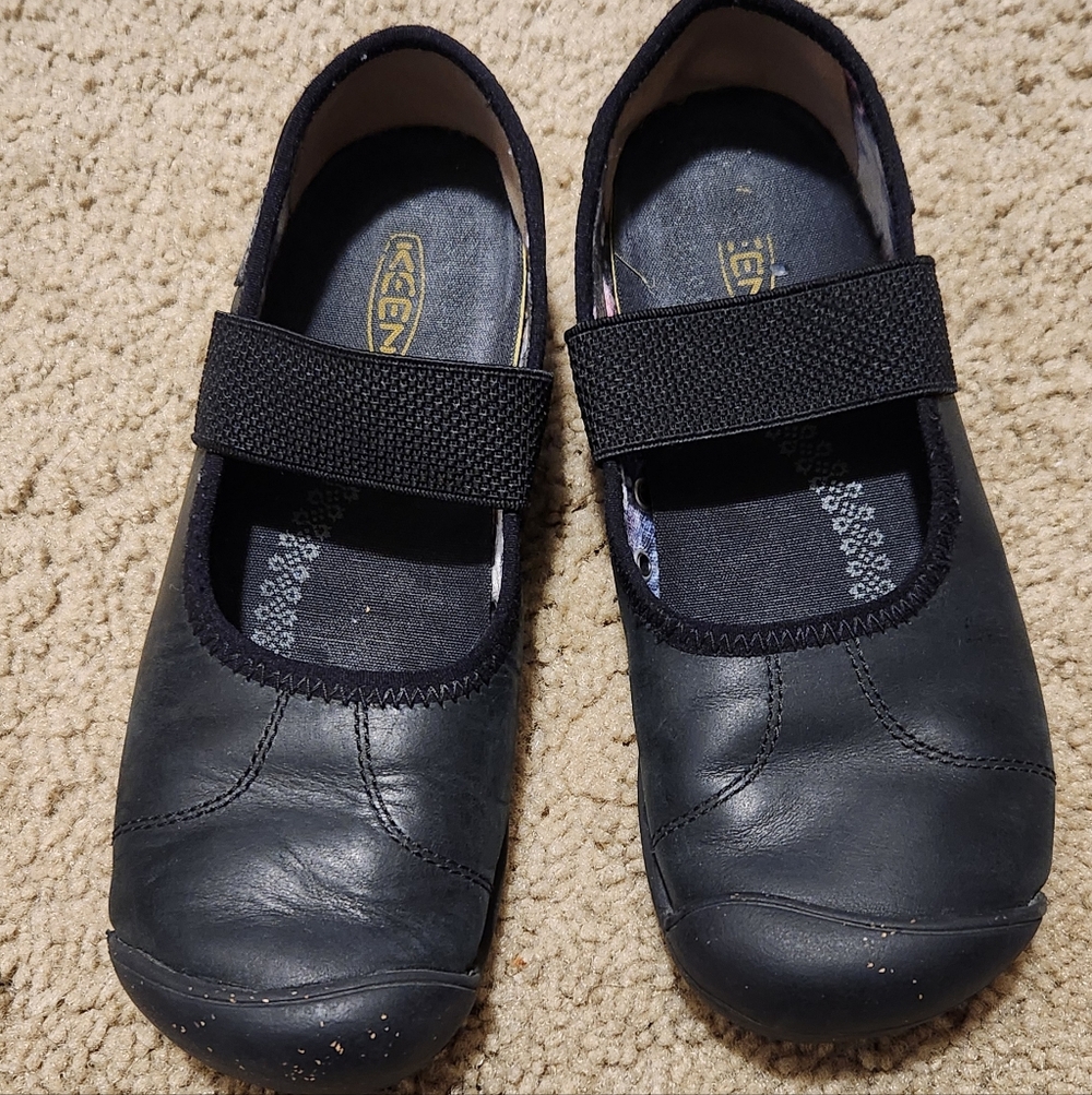 Keen Black Size 6.5, Mary Jane Style - Picture 5 of 5